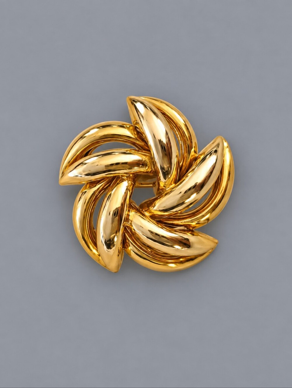 Vintage Small Gold-Tone Swirl Pinwheel Knot Brooch